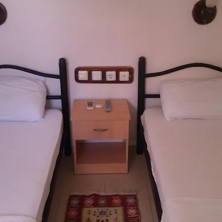 Pirlanta & Szálloda 3*